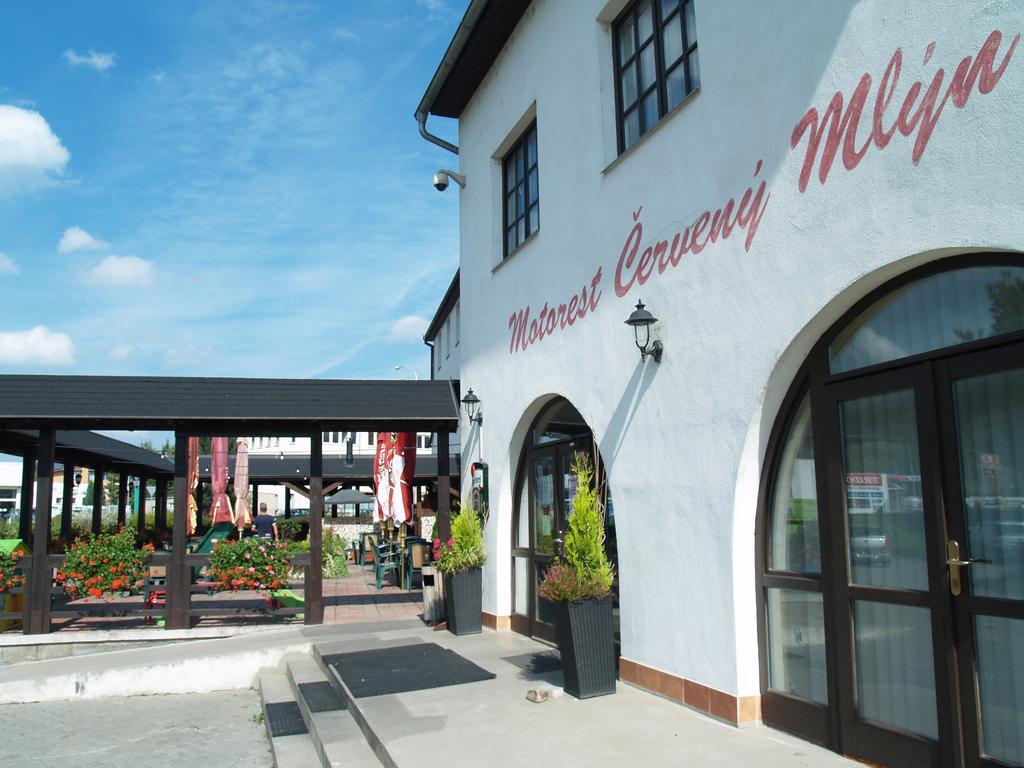 Hotel Cerveny Mlyn
